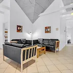 Dom wakacyjny Pet Friendly In With Kitchen *