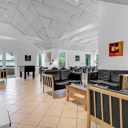 Pet Friendly In With Sauna Semesterbostad