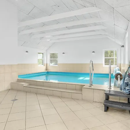Pet Friendly In With Sauna Semesterbostad *